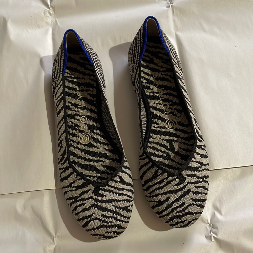 Rothy's BLACK ZEBRA Round